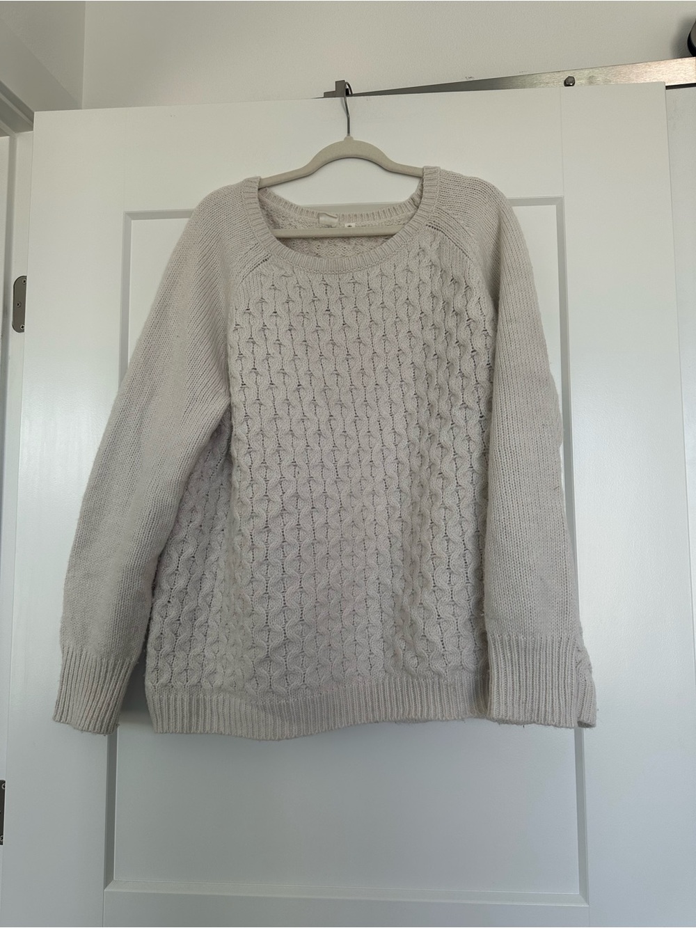 GAP Cream Cable-Knit Scoop Neck Sweater